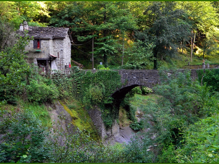 Sambuca Pistoiese : ponte sulla Limentra